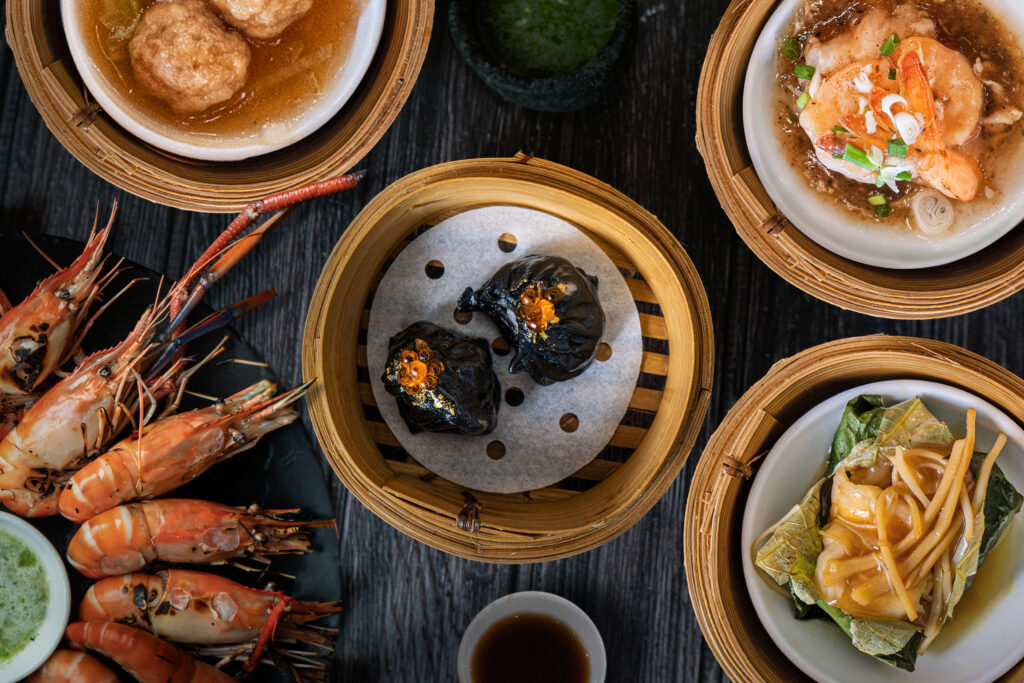 Discover appetising dishes from all around the world! From Seafood on ice and Sushi to Lok Wah Hin Dumplings and Pasta The SQUARE has it all!